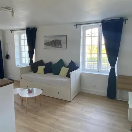 Appartement De Charme Dans Un Chateau A 5 Min D'Honfleur Gonneville-sur-Honfleur Esterno foto
