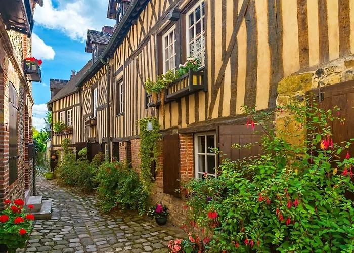 Appartement De Charme Dans Un Chateau A 5 Min D\'Honfleur